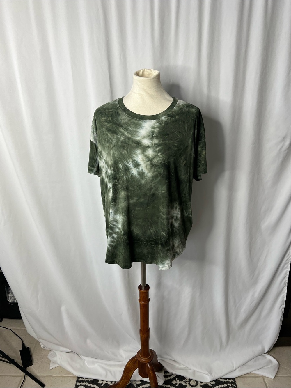 Zella Green Tie-Dye Relaxed Fit Tee – Size Large
